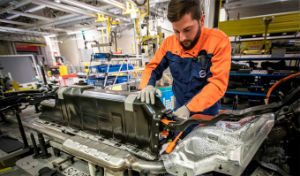 Volvo Car Group подписывает многомиллиардные соглашения с компаниями CATL и LG Chem о поставках аккумуляторов