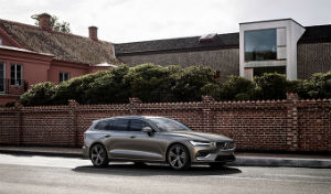 Volvo представляет новый семейный универсал V60