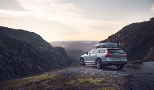 Volvo Car Russia объявляет цены и открывает прием заказов на V90 Cross Country Volvo Ocean Race